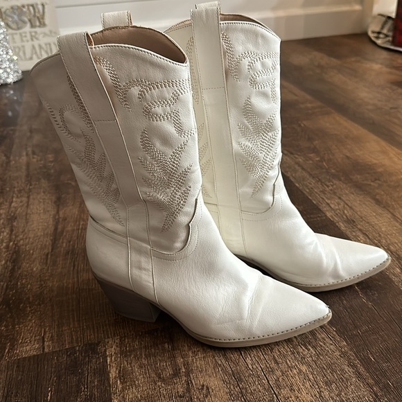 White Cowboy Boots - Picture 2 of 4